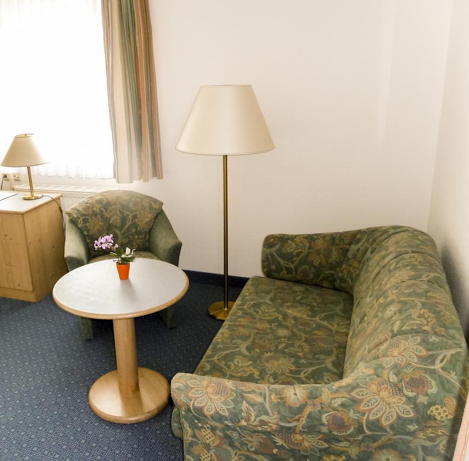 Hotel Zur Werra 슈말칼덴 외부 사진