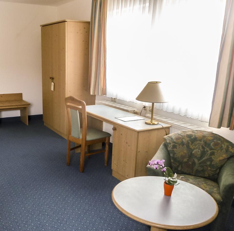 Hotel Zur Werra 슈말칼덴 외부 사진